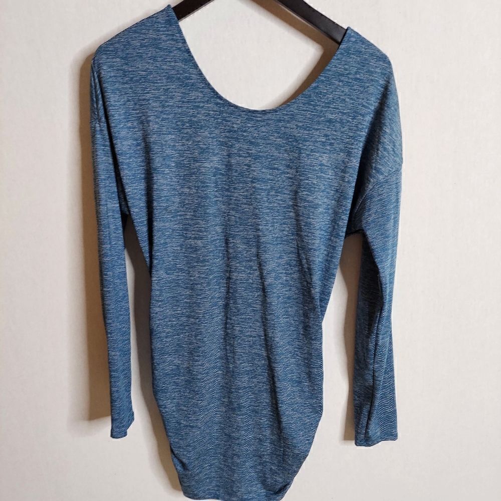 Lucy activewear long sleeve top‎